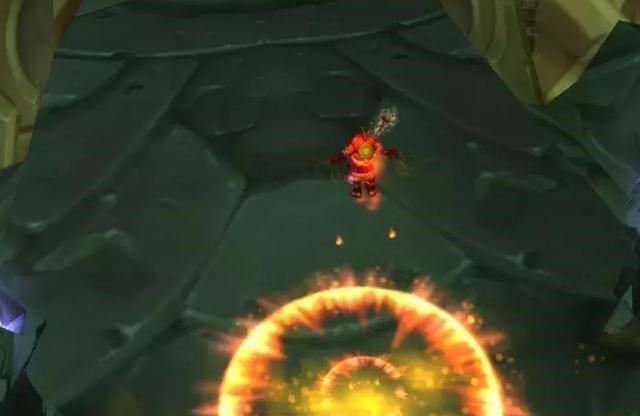 X52火箭头盔.jpg X52火箭头盔.jpg